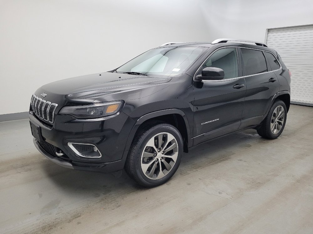 Used 2019 Jeep Cherokee Overland w/ Technology Group AWD/4WD image 2