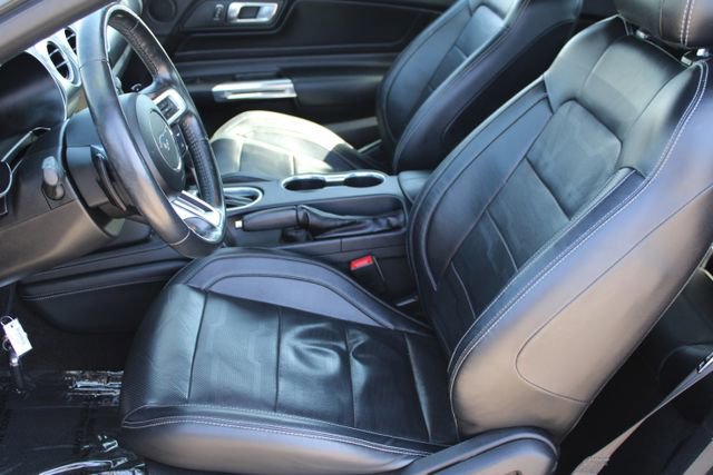 Used 2018 Ford Mustang GT Premium w/ Equipment Group 401A RWD image 31