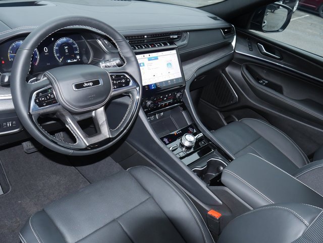 New 2025 Jeep Grand Cherokee Overland w/ Adv Protech Group III image 20