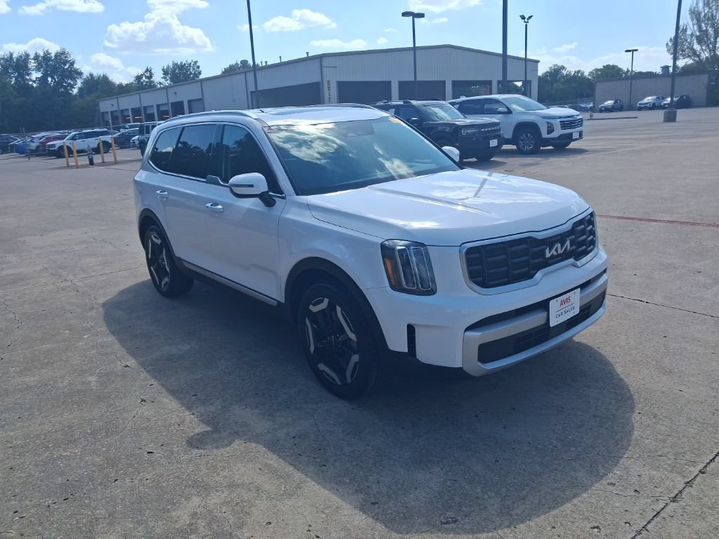 Used 2025 Kia Telluride S AWD/4WD image 6