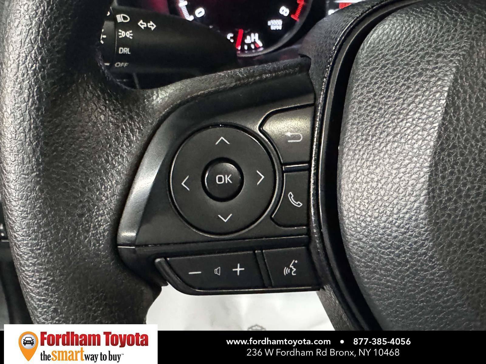 Used 2022 Toyota RAV4 LE AWD/4WD image 20