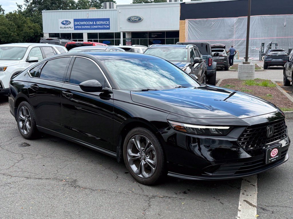 Used 2023 Honda Accord EX image 4