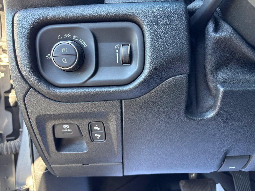 Used 2021 RAM 1500 Big Horn AWD/4WD image 19