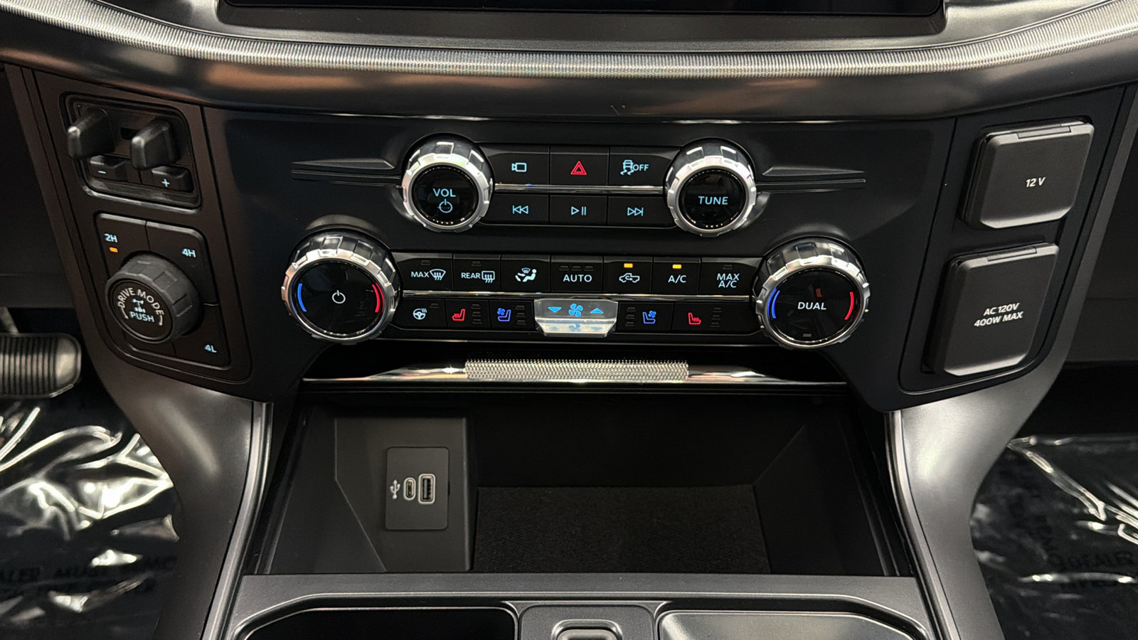 Used 2026 Ford F150 Lariat AWD/4WD image 23