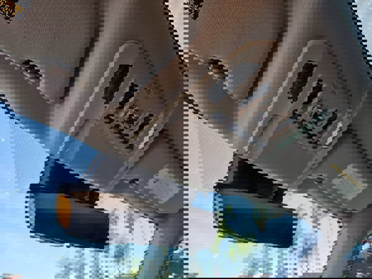 Used 2020 Toyota Highlander XLE image 47