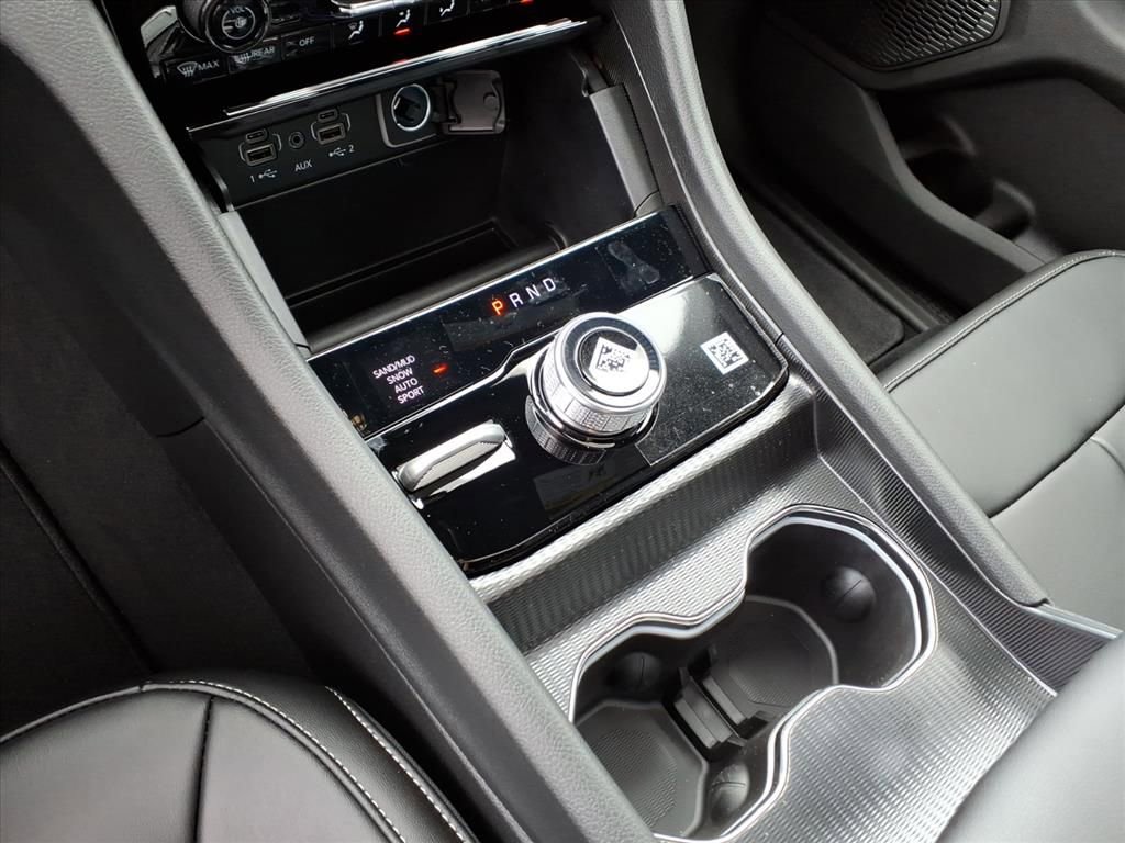 New 2025 Jeep Grand Cherokee L Limited w/ Black Appearance Package image 17