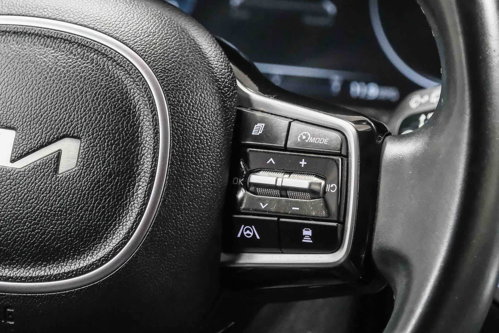 Used 2023 Kia Sorento SX FWD image 19
