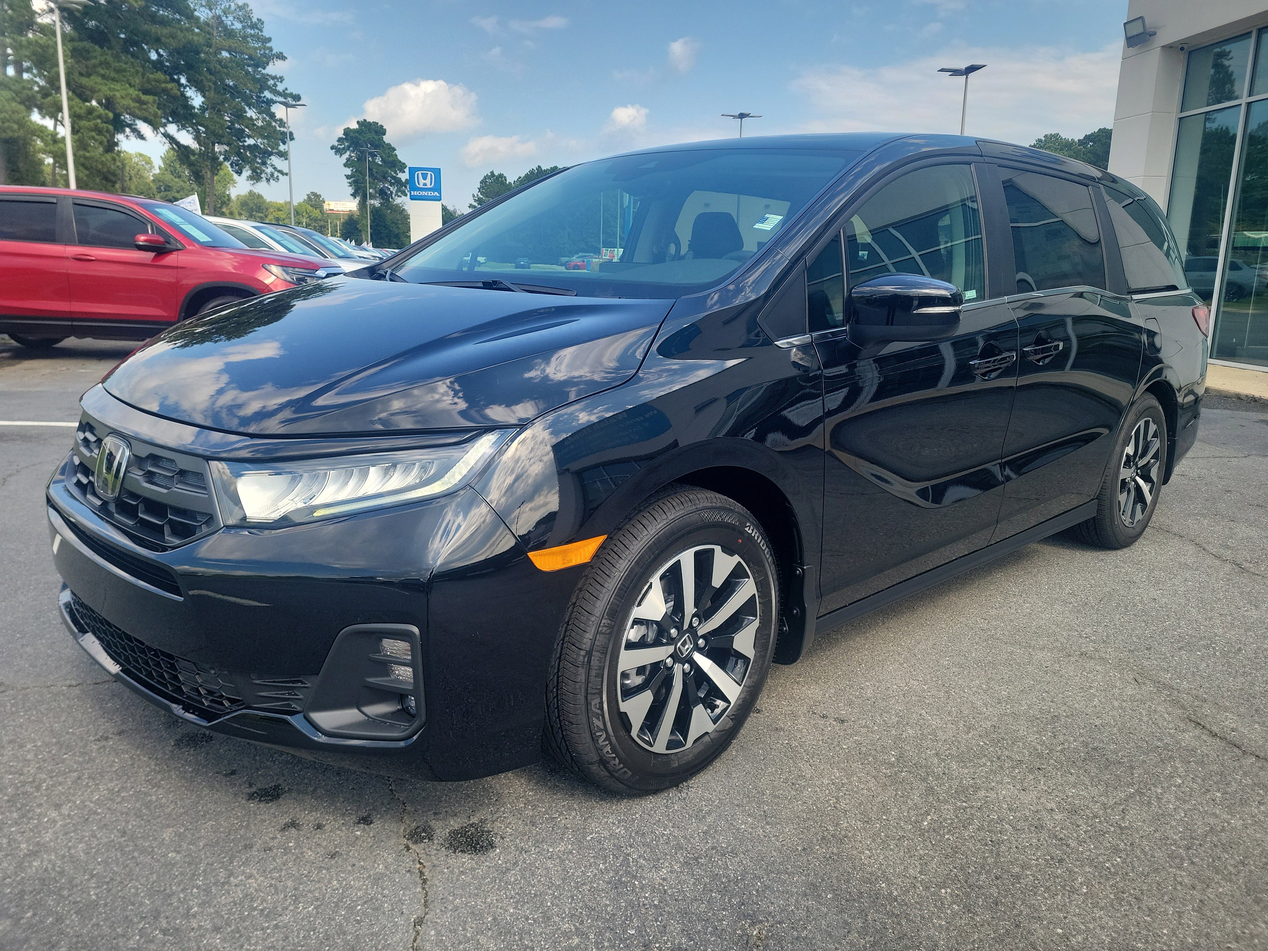 New 2026 Honda Odyssey EX-L image 2