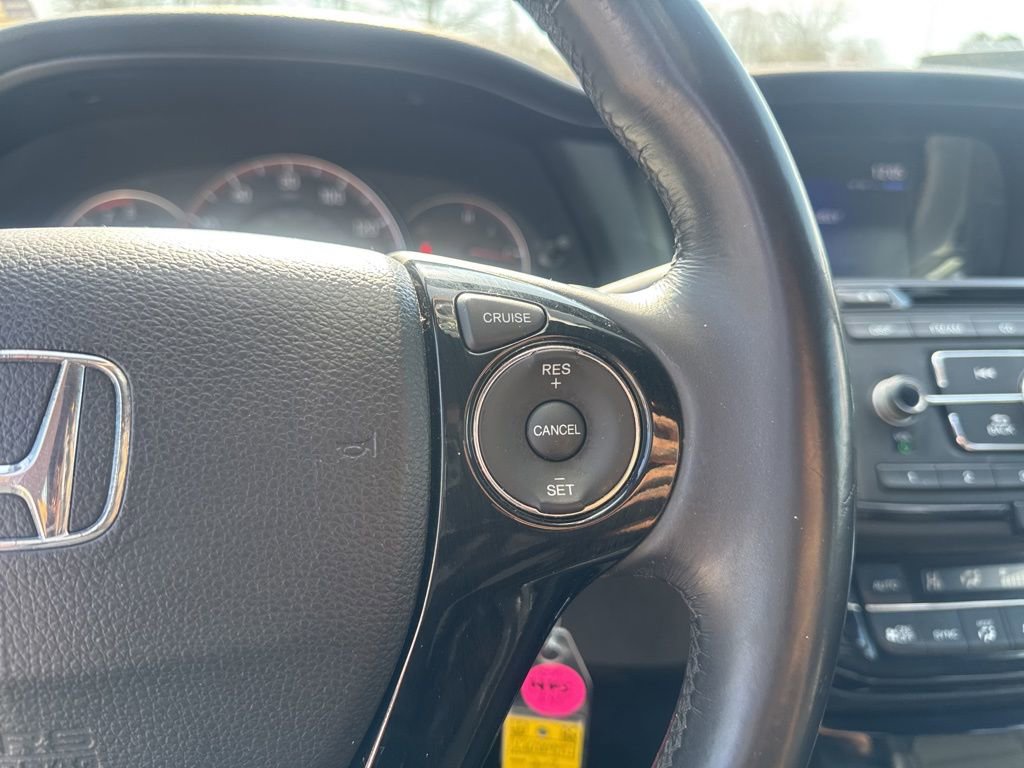 Used 2017 Honda Accord Sport image 22