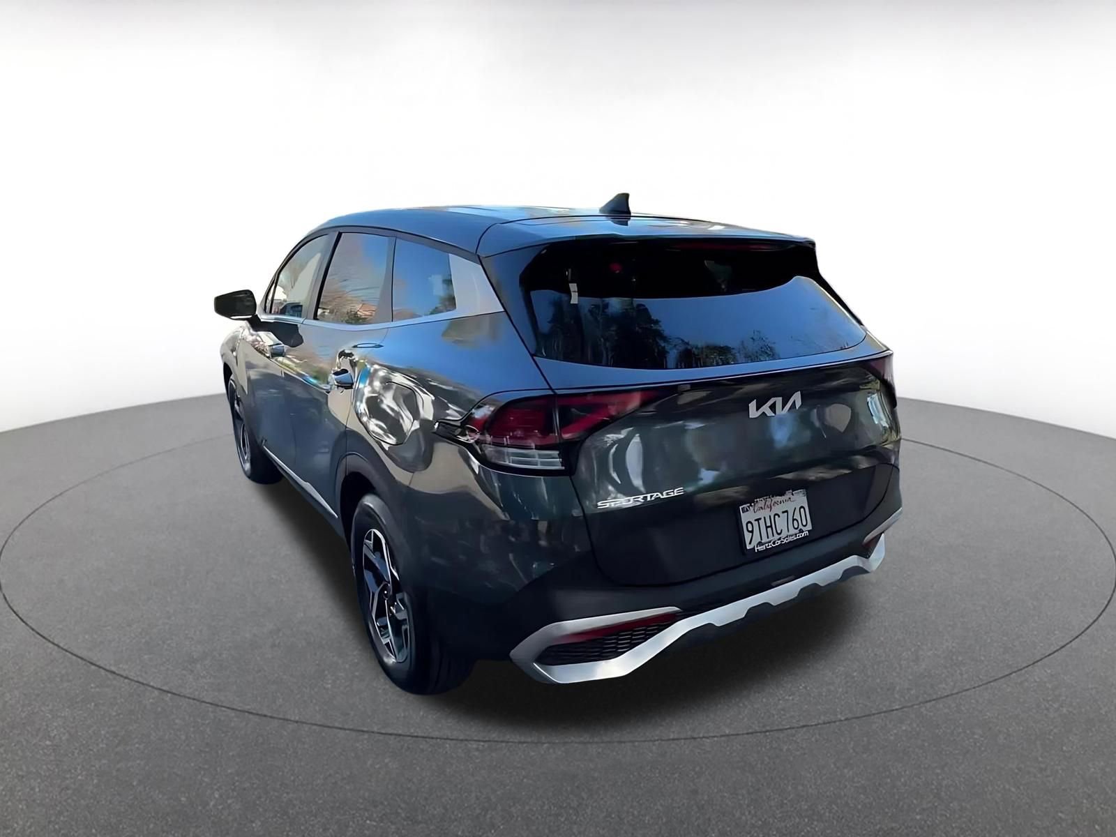 Used 2025 Kia Sportage LX image 11