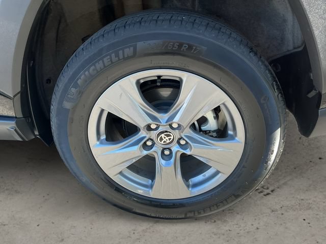 Certified 2024 Toyota RAV4 XLE AWD/4WD image 9