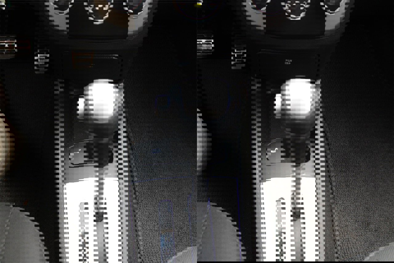 Used 2009 Kia Spectra5 SX image 19