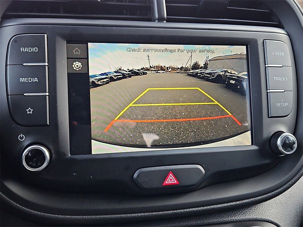 Certified 2025 Kia Soul LX w/ LX Technology Package image 18