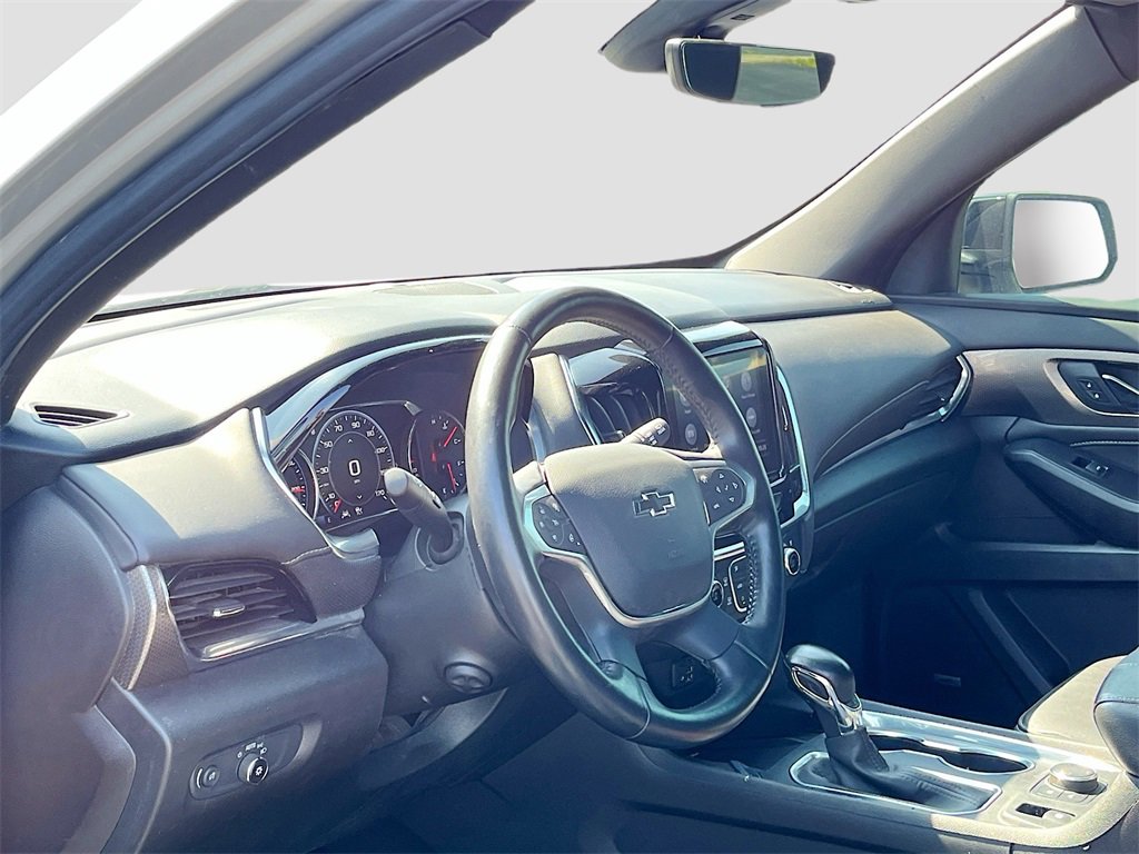 Used 2022 Chevrolet Traverse Premier w/ Redline Edition image 9