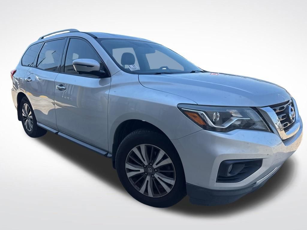 Used 2017 Nissan Pathfinder SL FWD video 1