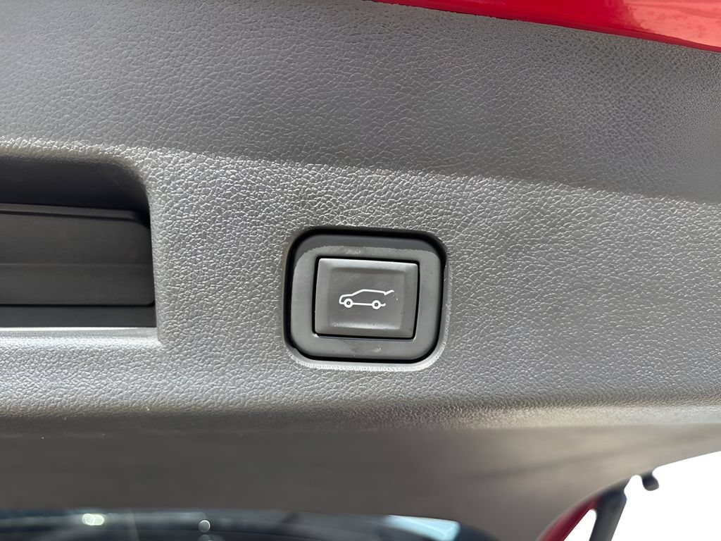 Used 2024 Chevrolet Traverse Z71 AWD/4WD image 31