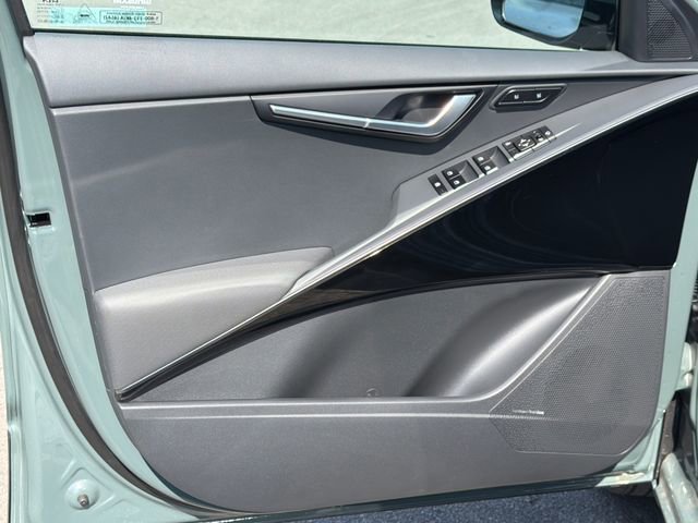 New 2026 Kia Niro Wave FWD image 17