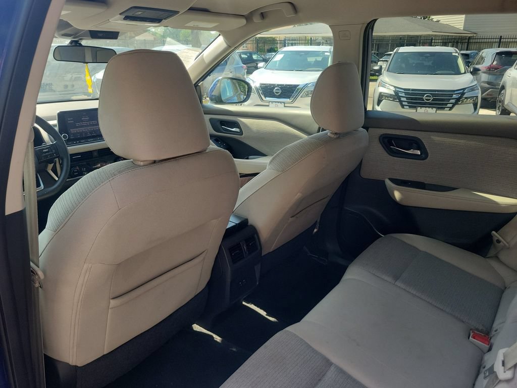 Used 2022 Nissan Rogue SV AWD/4WD image 9