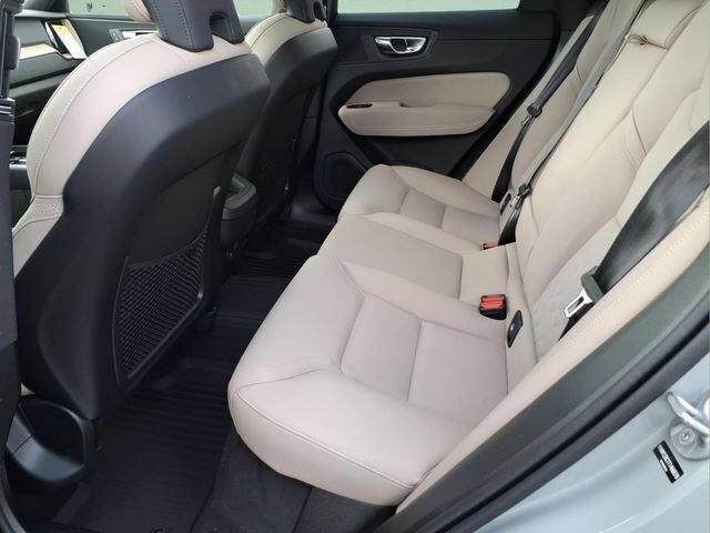 New 2026 Volvo XC60 B5 Plus w/ Protection Package Premier AWD/4WD image 11