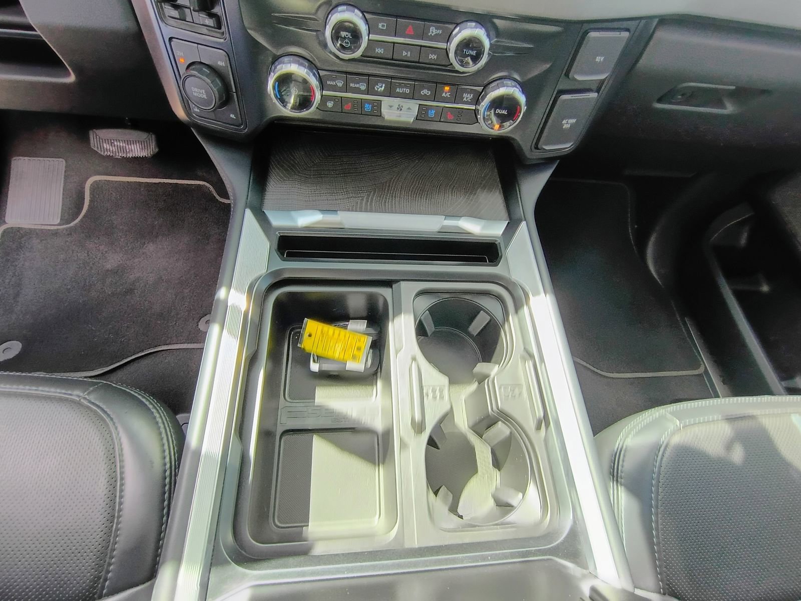 Used 2025 Ford F350 Platinum image 23