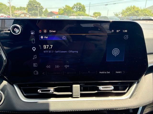 Used 2025 Chevrolet Equinox LT w/ Convenience Package II AWD/4WD image 32