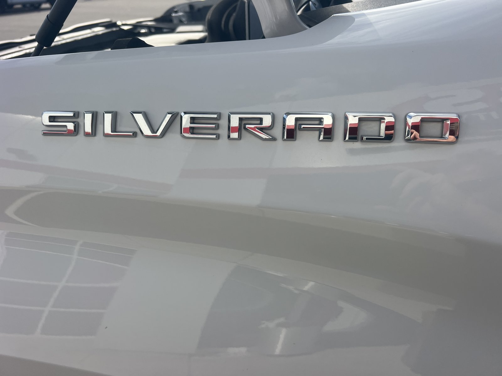 Used 2025 Chevrolet Silverado 1500 LT AWD/4WD image 11