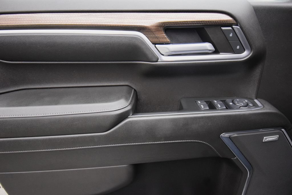 Used 2024 Chevrolet Silverado 1500 LT Trail Boss w/ Convenience Package II AWD/4WD image 26