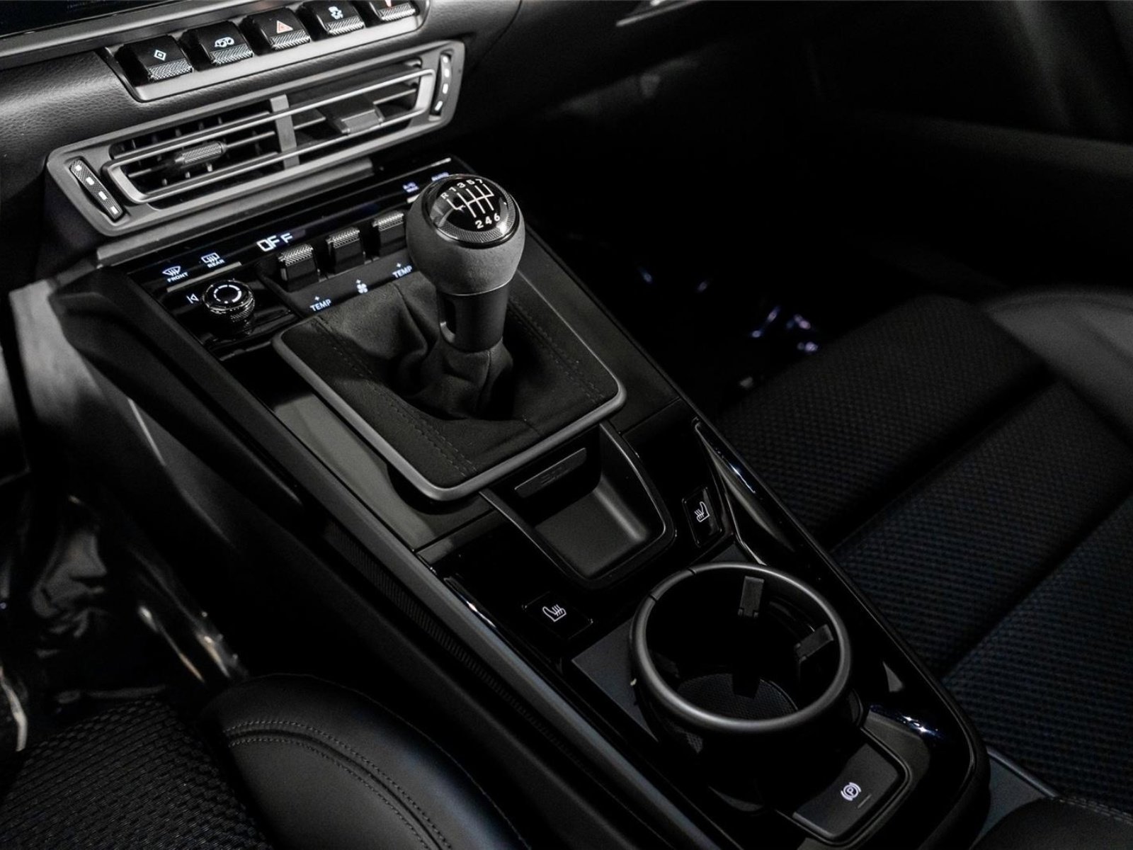 Used 2023 Porsche 911 Carrera T image 32