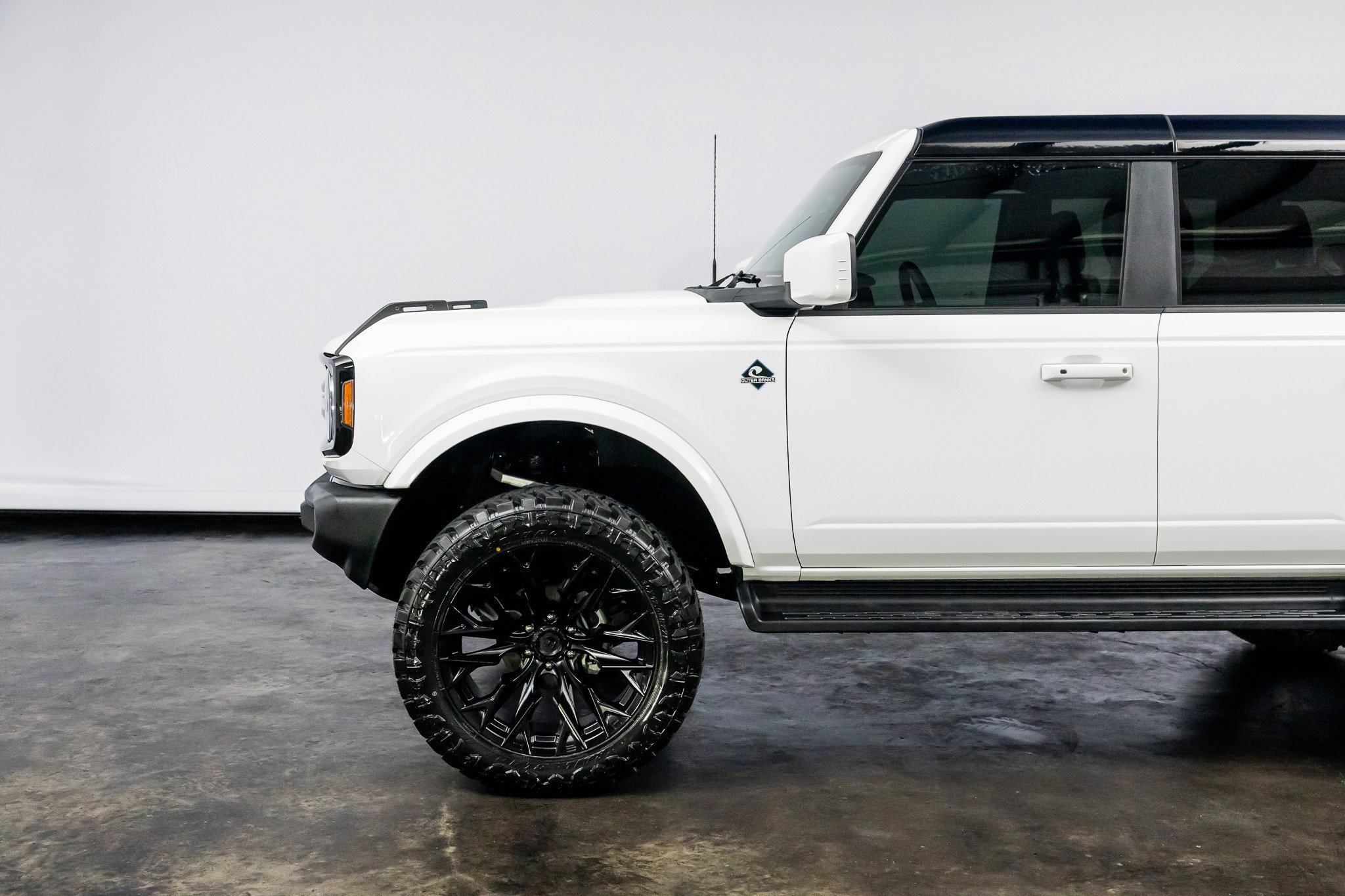 Used 2025 Ford Bronco Outer Banks w/ Sasquatch Package image 10