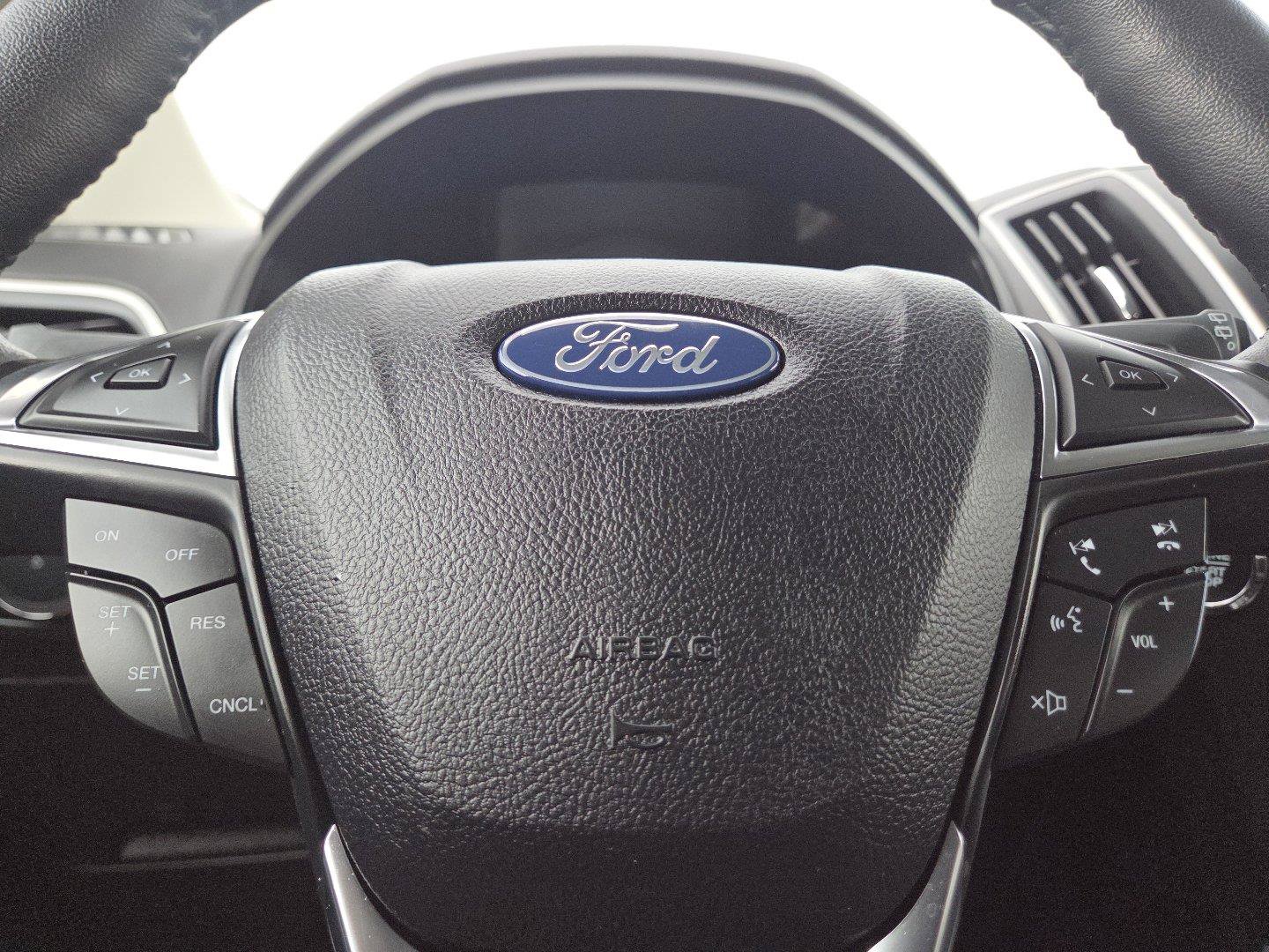 Used 2024 Ford Edge SEL w/ Convenience Package AWD/4WD image 22