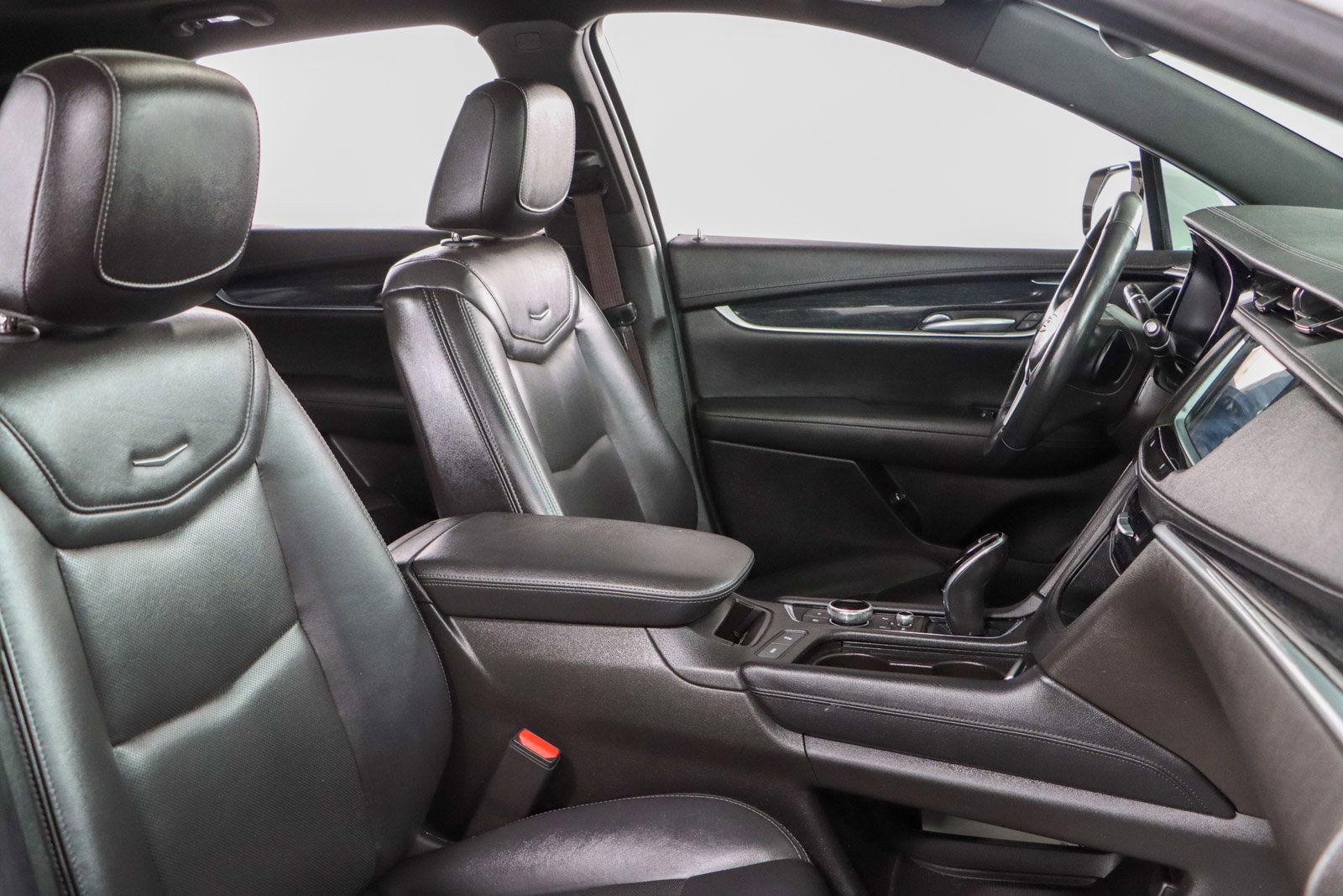 Used 2022 Cadillac XT5 Premium Luxury AWD/4WD image 28