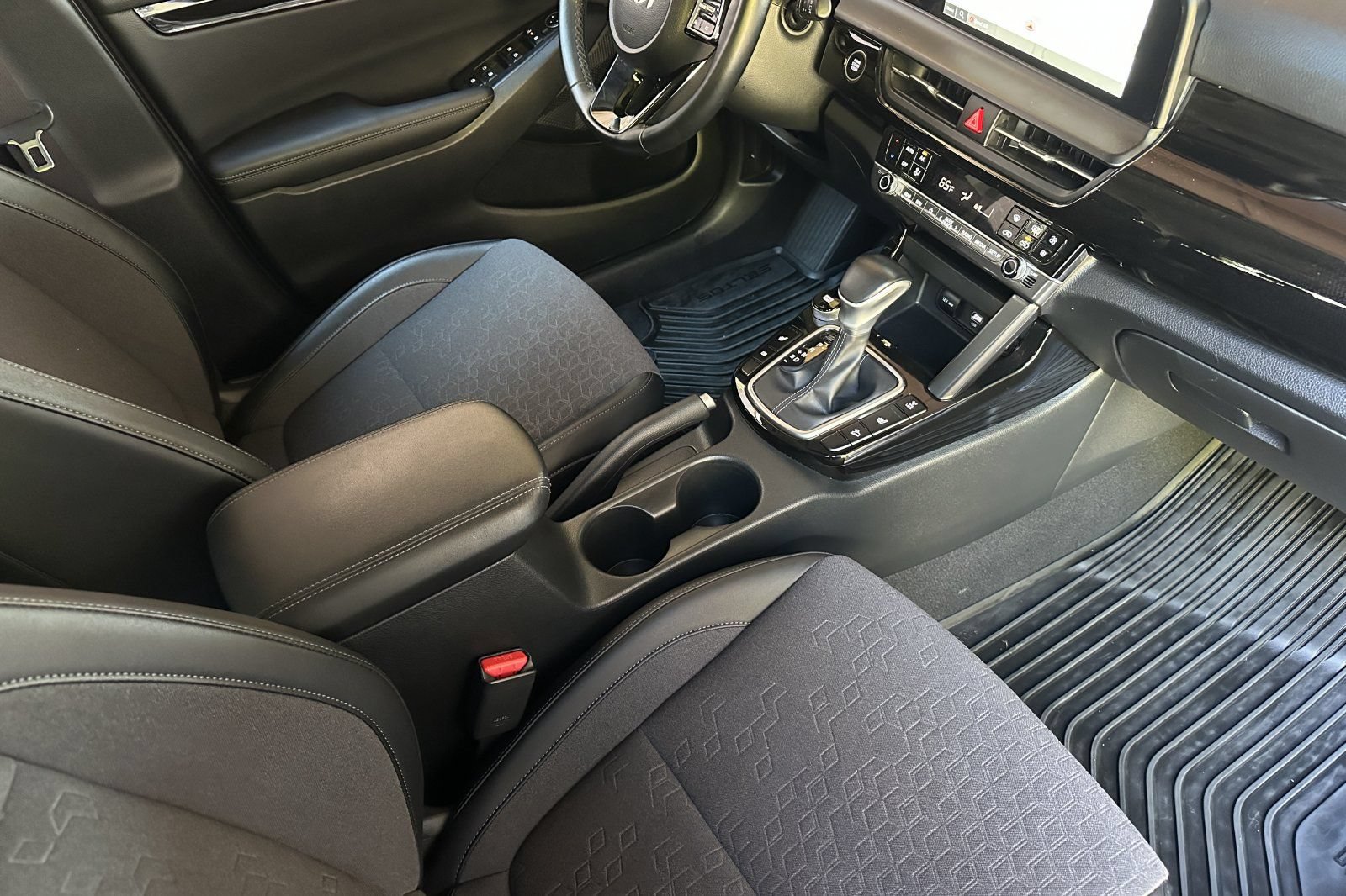 Used 2024 Kia Seltos S AWD/4WD image 16