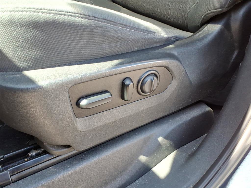 Used 2020 Chevrolet Silverado 1500 LT w/ All-Star Edition image 18