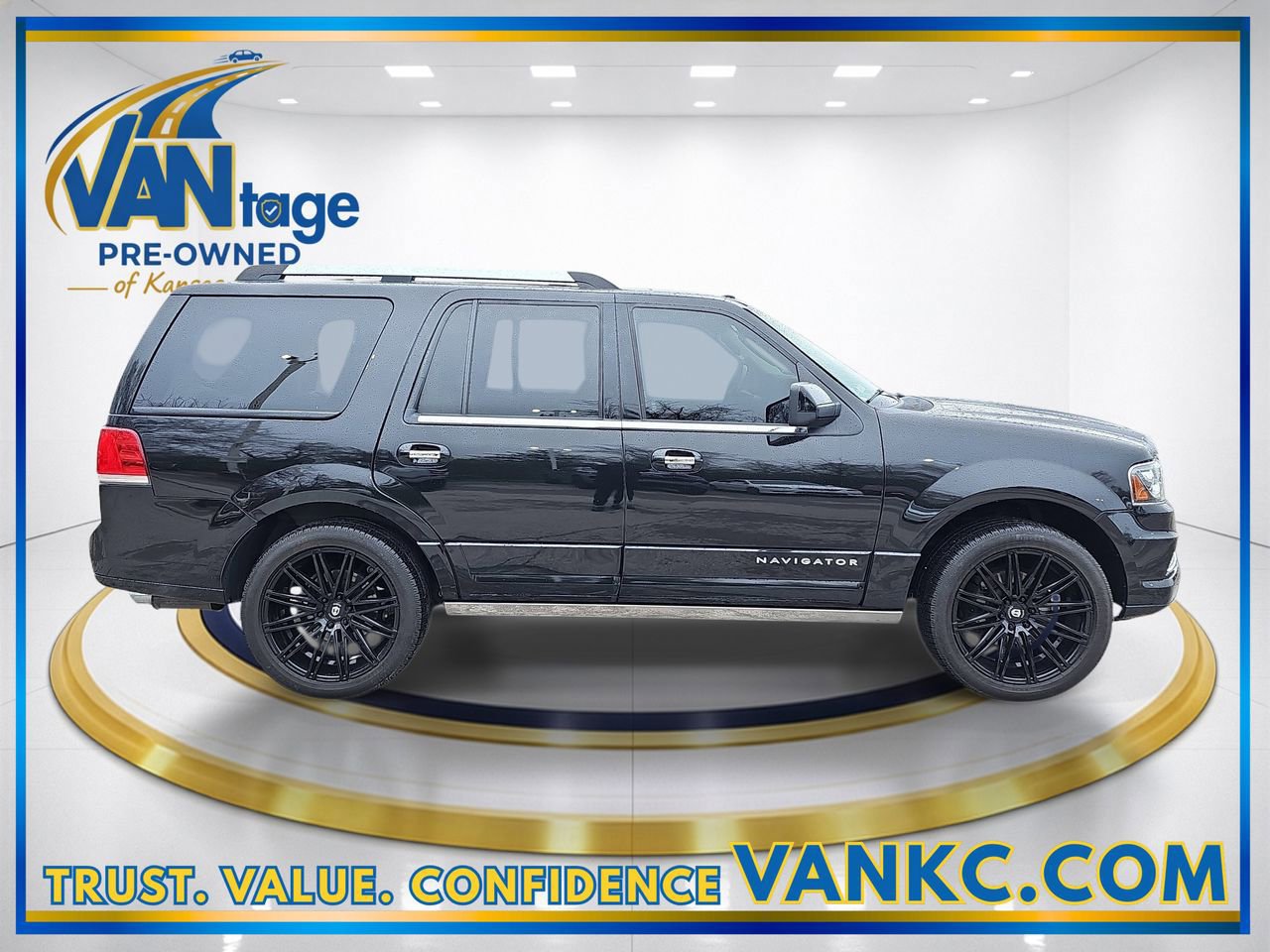 Used 2015 Lincoln Navigator 4WD w/ Equipment Group 101A Reserve image 5