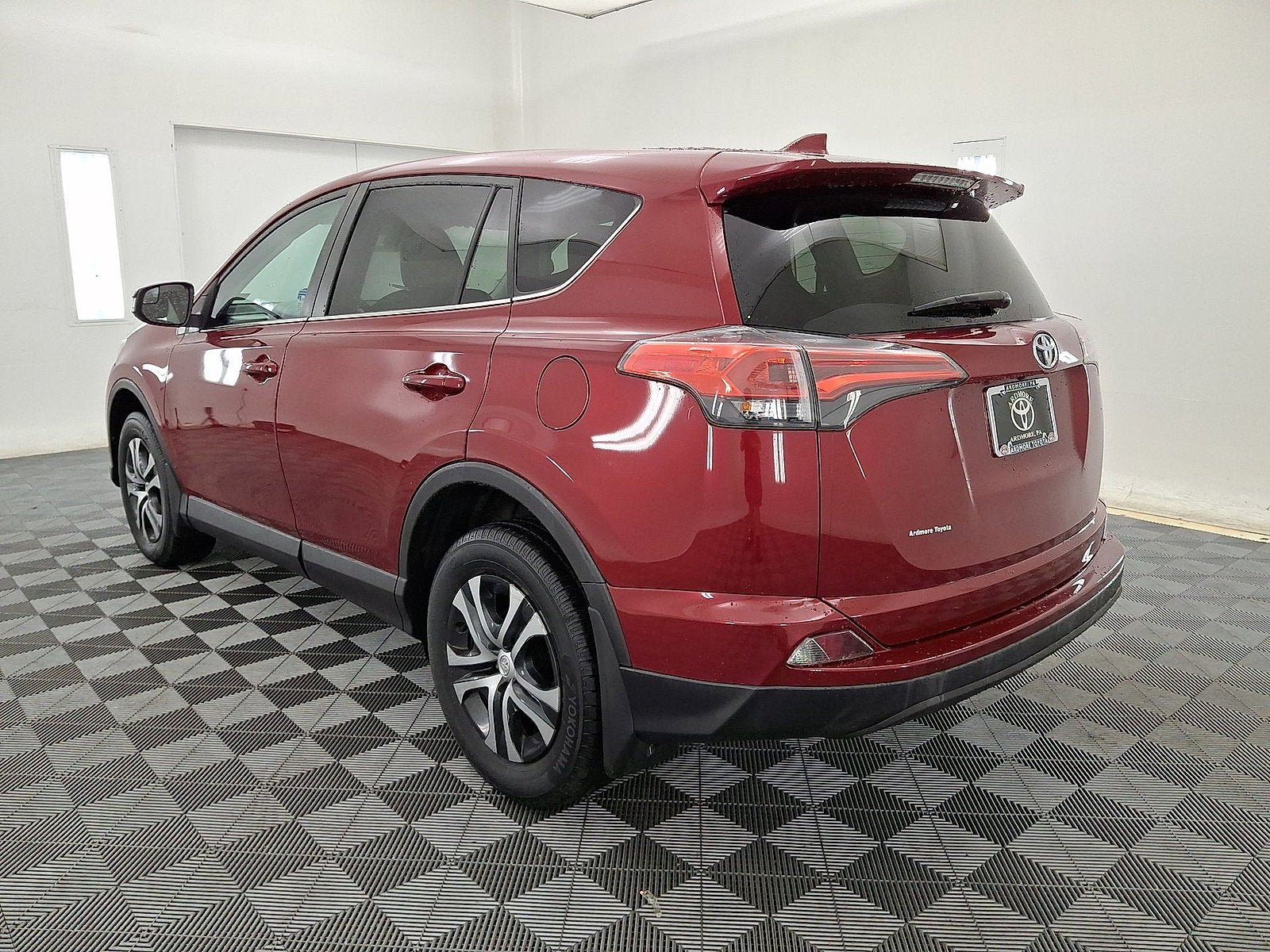 Certified 2018 Toyota RAV4 LE w/ All Weather Liner Package AWD/4WD image 13