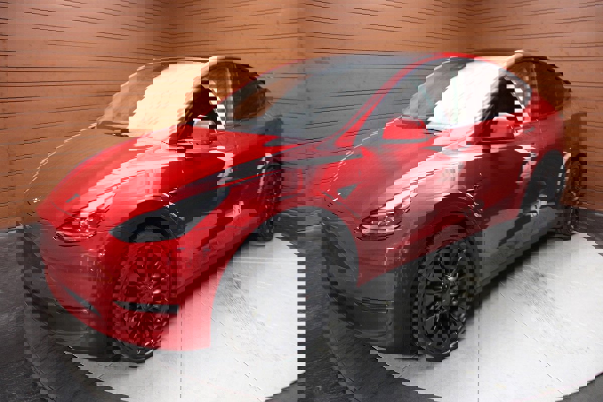 Used 2022 Tesla Model Y Performance image 40