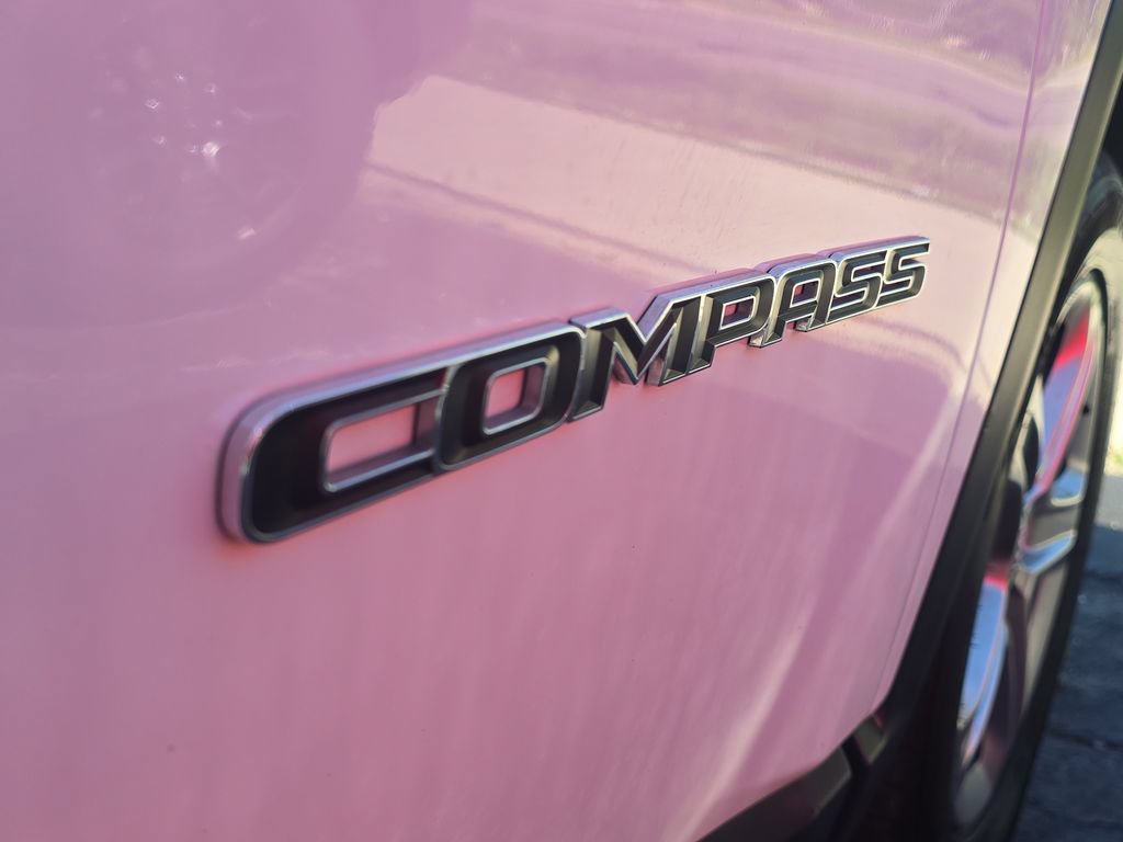 Used 2024 Jeep Compass Latitude AWD/4WD image 6
