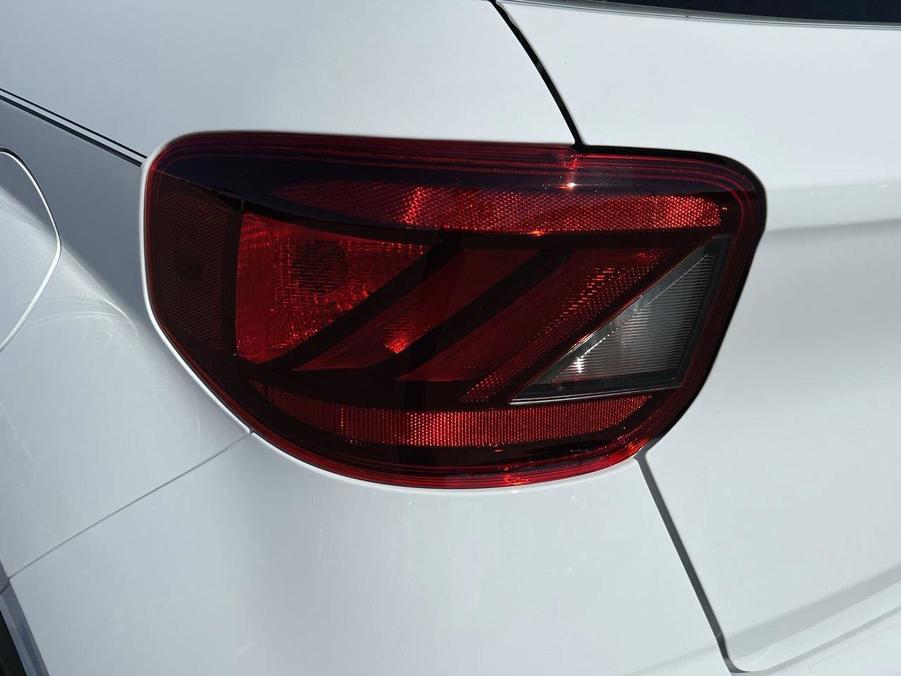 New 2025 Hyundai Venue SEL image 2