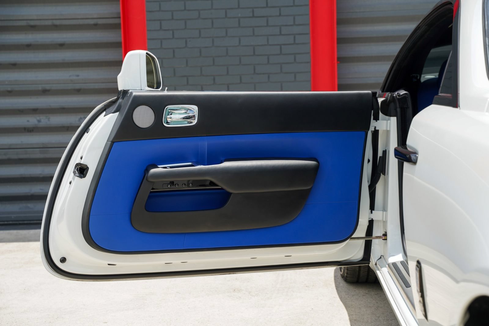 Used 2019 Rolls-Royce Wraith RWD image 35