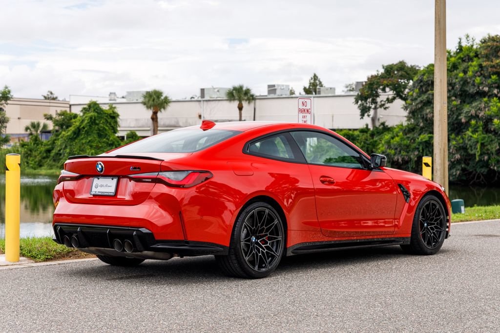 Used 2021 BMW M4 Competition w/ Executive Package RWD image 3