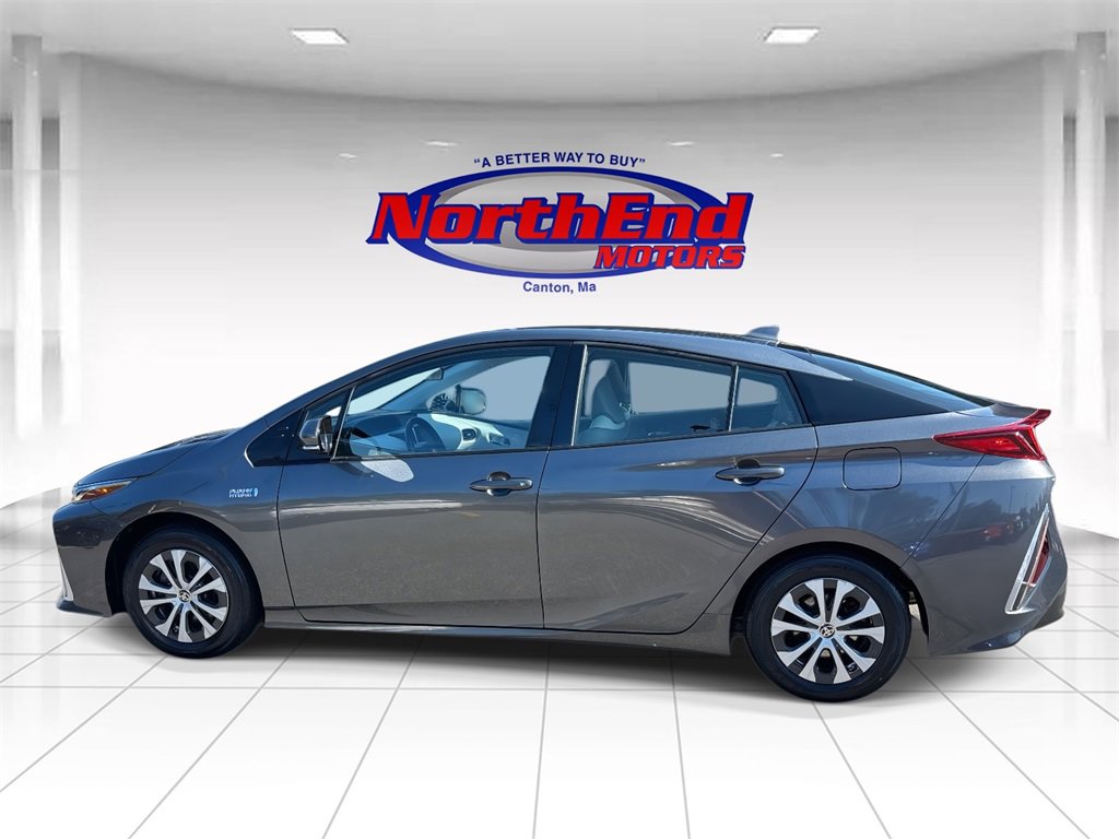 Used 2020 Toyota Prius Prime XLE image 6