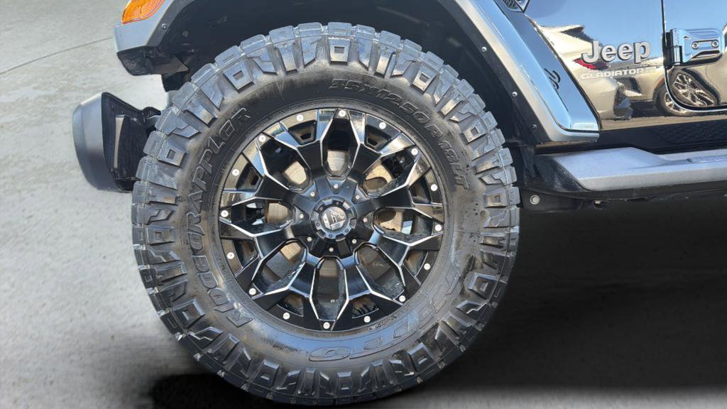 Used 2024 Jeep Gladiator Sport image 15