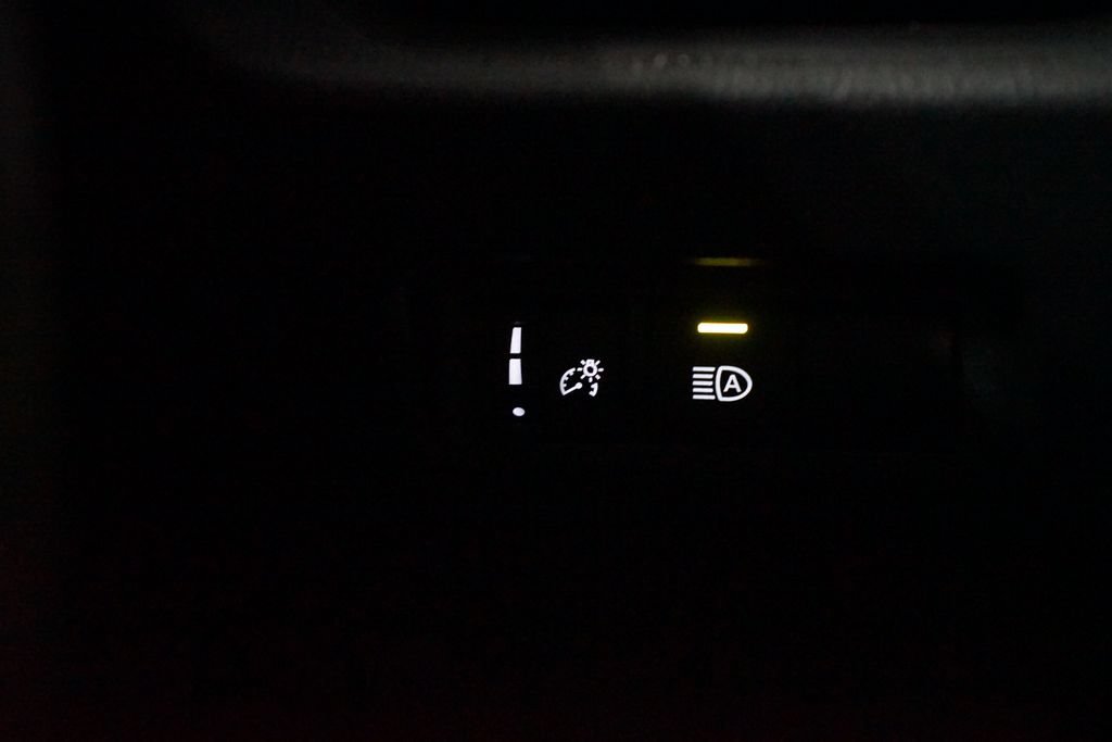 Used 2023 Toyota RAV4 XLE FWD image 24