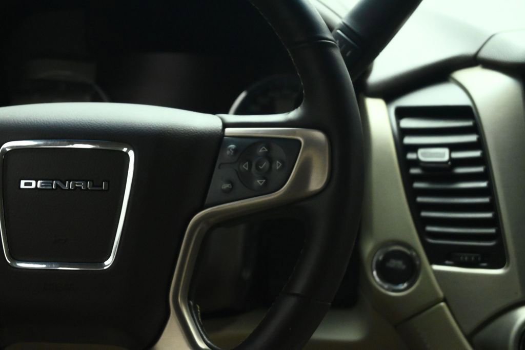 Used 2020 GMC Yukon Denali w/ Denali Ultimate Package AWD/4WD image 44