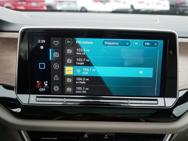 Certified 2025 Volkswagen Atlas SE w/ Panoramic Sunroof Package image 28