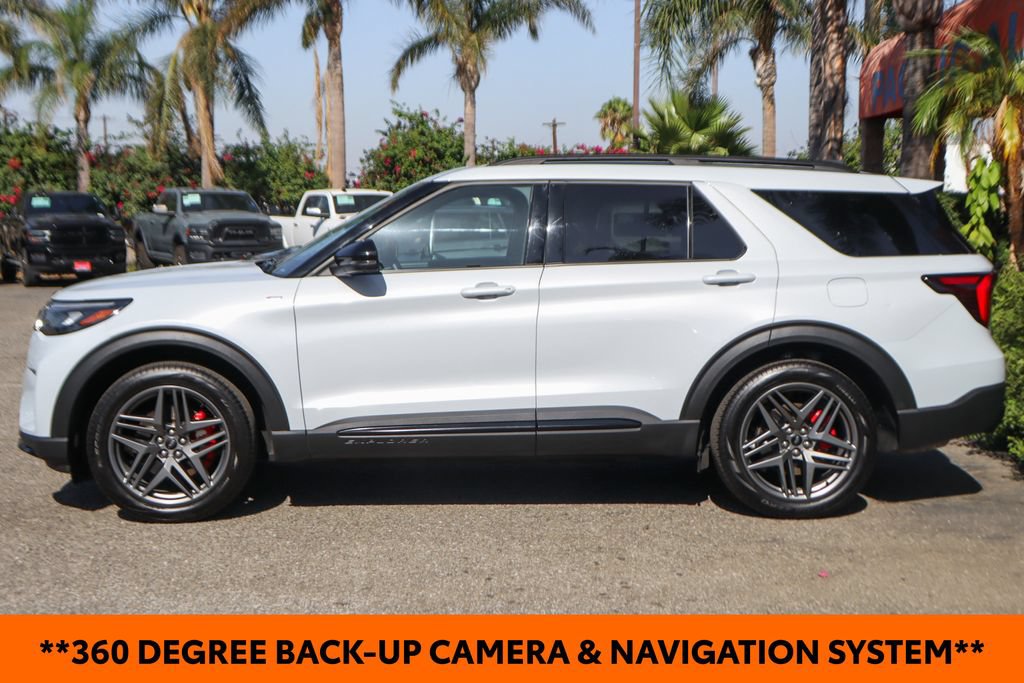 Used 2026 Ford Explorer ST-Line w/ ST-Line Street Pack AWD/4WD image 5