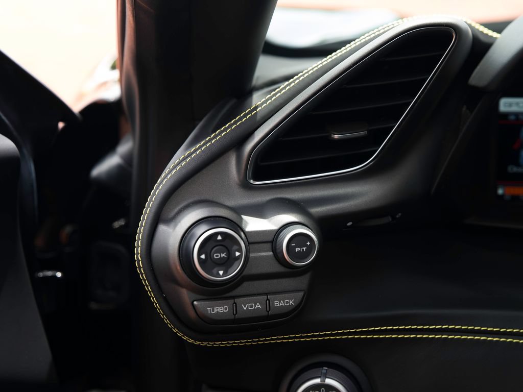 Certified 2018 Ferrari 488 Spider RWD image 9