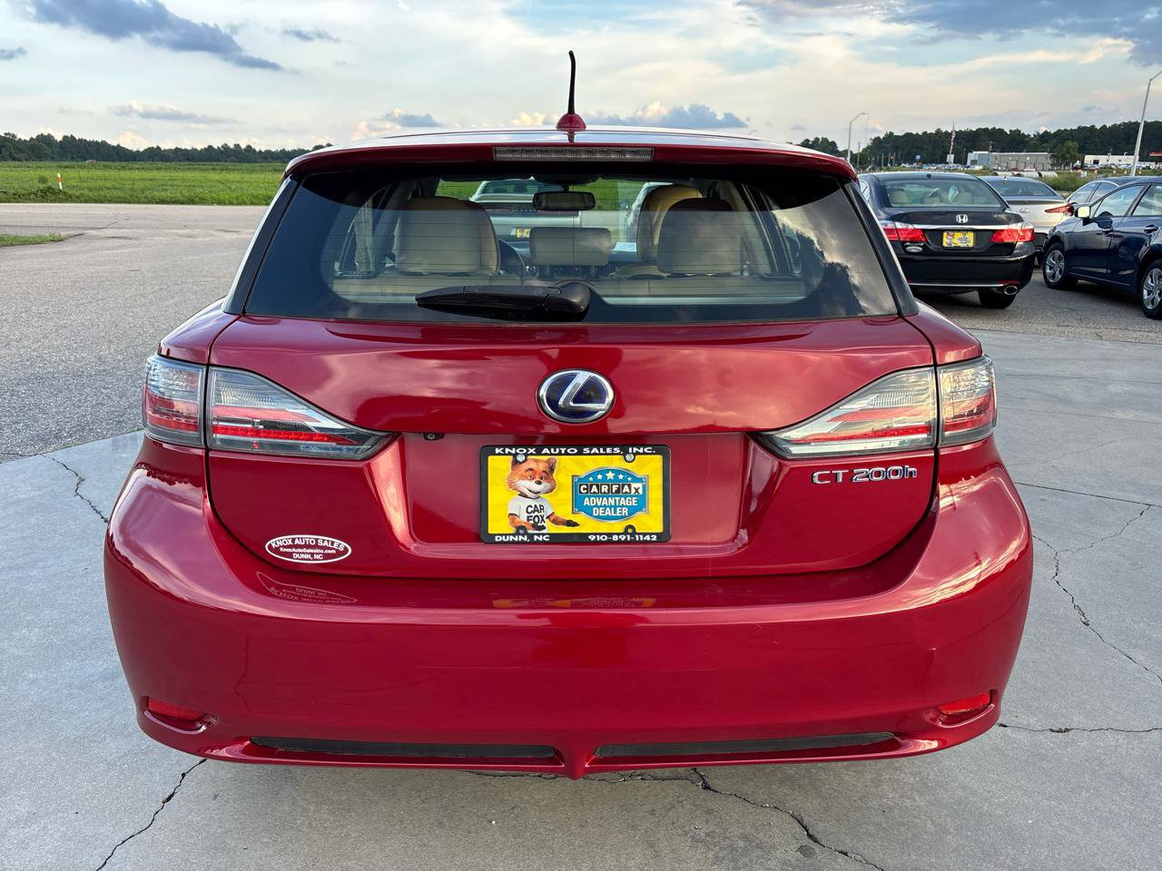 Used 2013 Lexus CT 200h w/ Premium Pkg w/Backup Camera FWD image 5