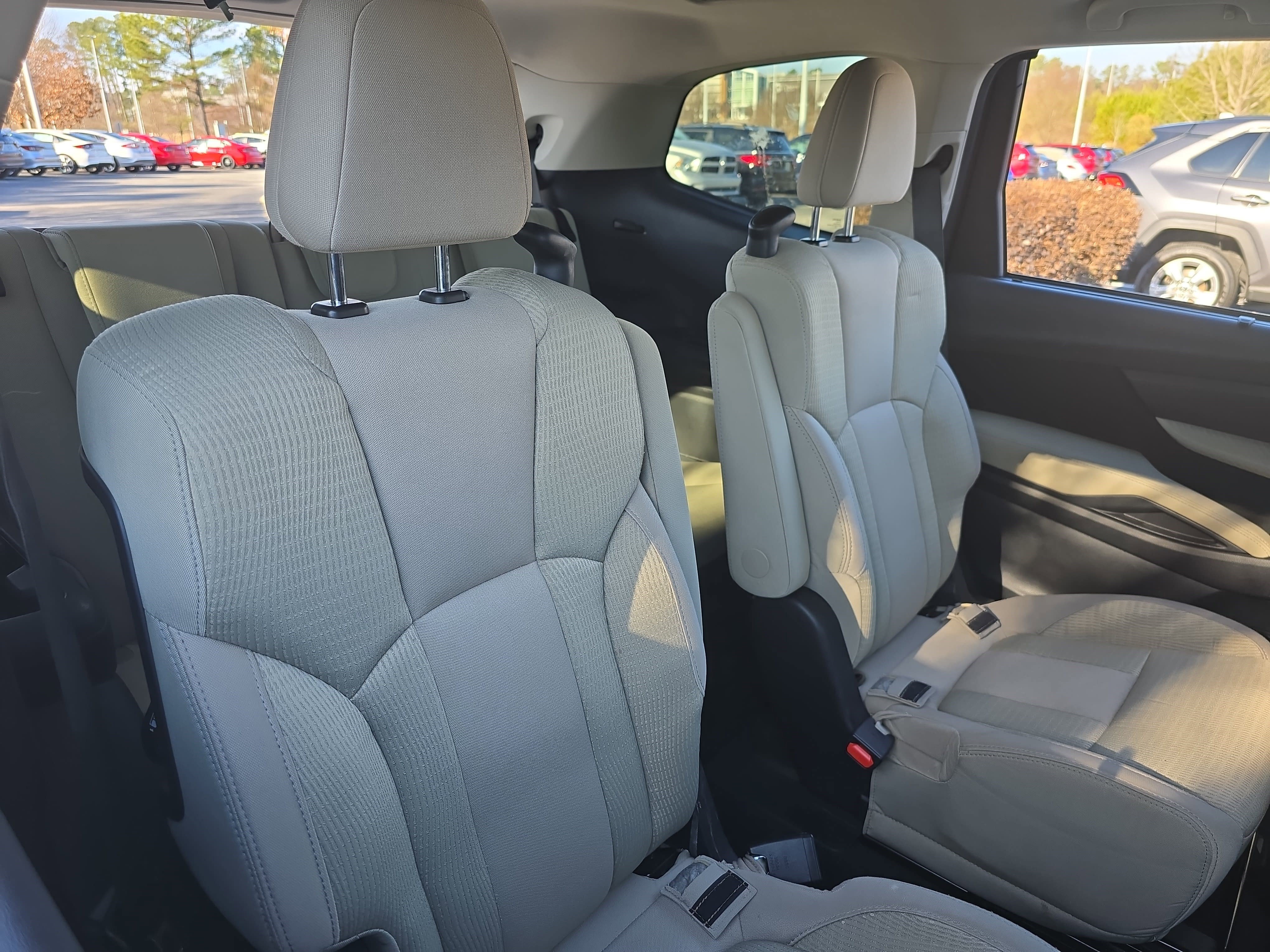 Used 2020 Subaru Ascent Premium w/ Convenience Package image 12