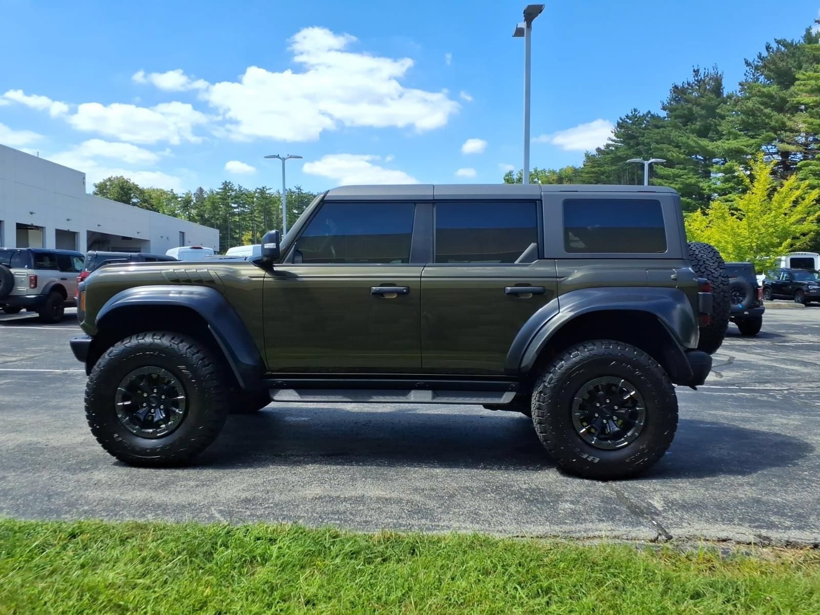 Used 2024 Ford Bronco Raptor w/ Interior Carbon Fiber Pack 6 AWD/4WD image 6